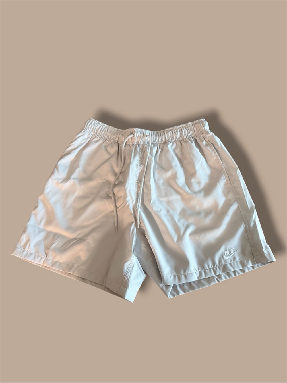 New! Nike - Men's Club Flow Shorts (Medium) (FN3307 025)